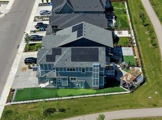 168 S Magnolia Mnr SE, Calgary, AB T3M 3J1