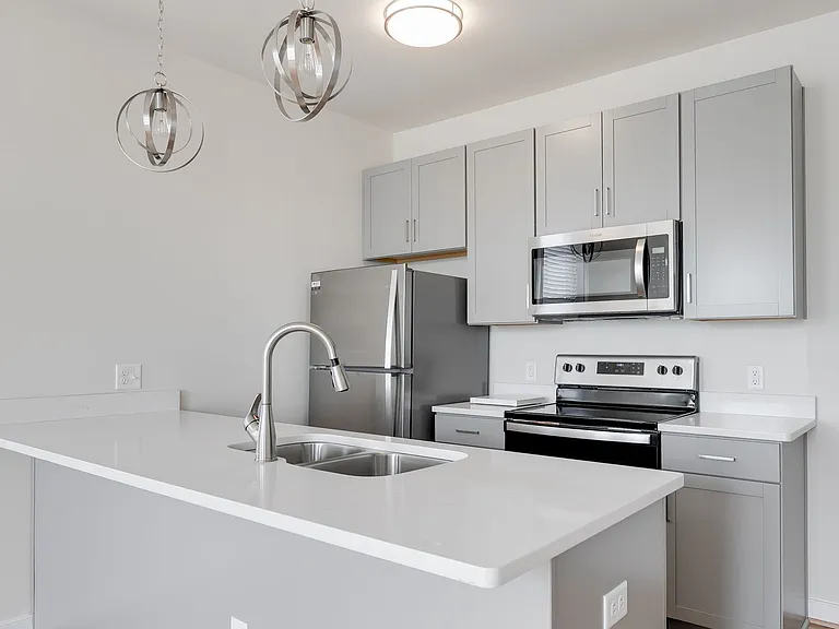 2910 Q St — Photo 20