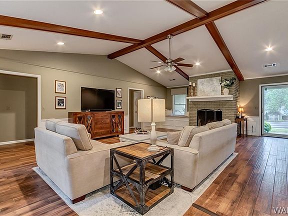 5th image of 812 Chickamauga Cir