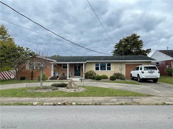 3514 Cadillac Dr, North Parkersburg, WV 26104