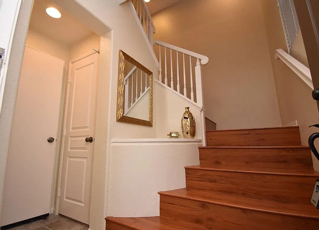 2 bed, 2.5 bath, 1209 sqft, $3,195 — Photo 3