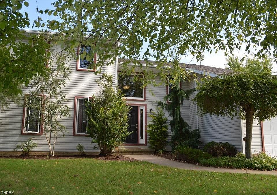 1st image of 225 Anna Dr