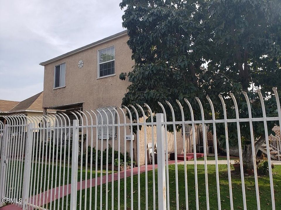1st image of 854 E 50th St