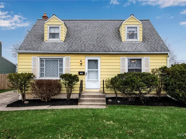 1292 Cleveland Dr, Cheektowaga, NY 14225