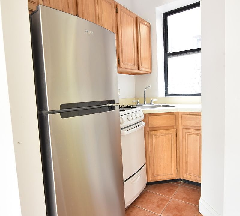 1st image of 118 E 102nd St #55A
