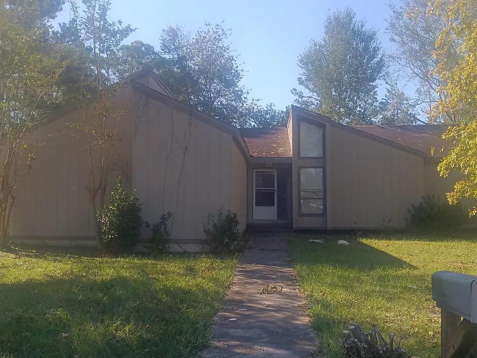 3005 Tyndall Dr