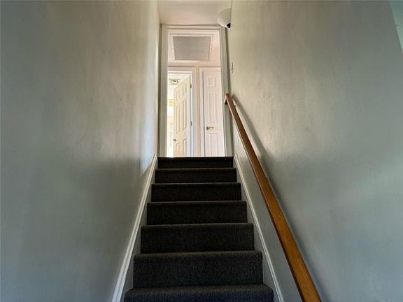 3rd image of 71 S Crescent Dr Floor 2
