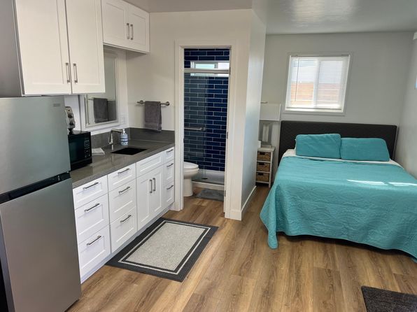 1155 1/2 Aloha Dr