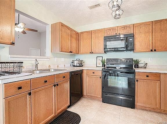 2nd image of 3030 Longspur Dr