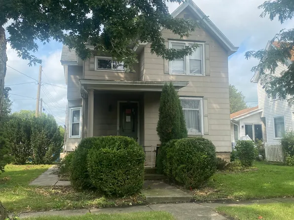 706 Pennsylvania Ave, Mendota, IL 61342