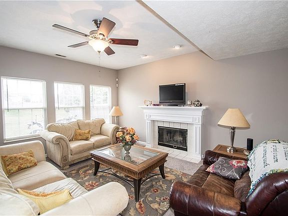 4th image of 11135 Winterwood Ln