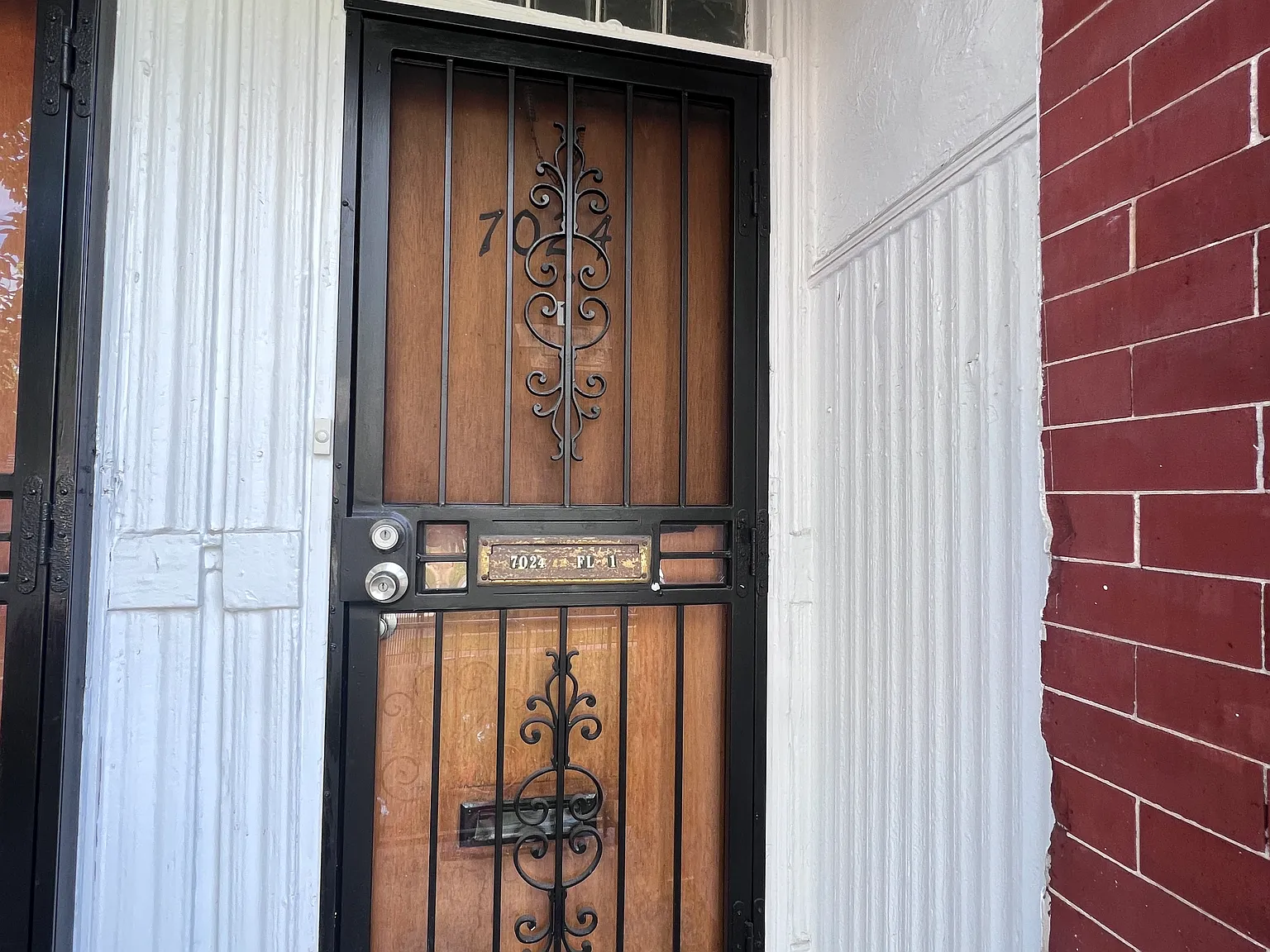 3 bed, $1,500 — Photo 2