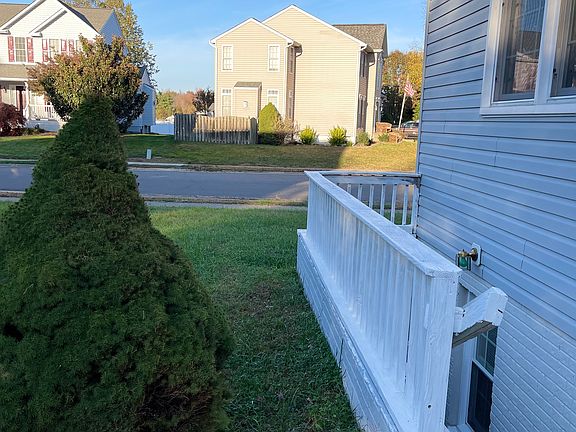 2nd image of 10410 Napoleon St #1