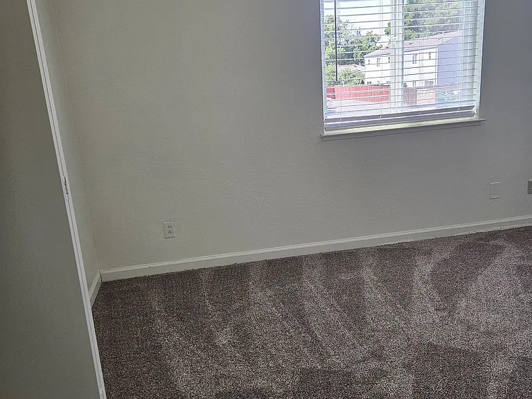 127 Villa Ct #6 — Photo 40