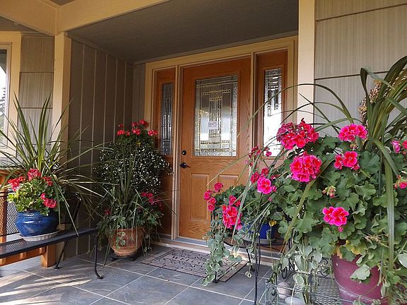 5th image of 1701 Hillcrest Dr