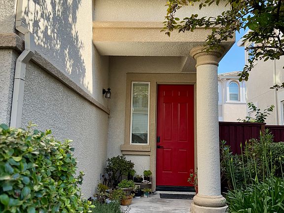 2nd image of 534 Tocia Ct