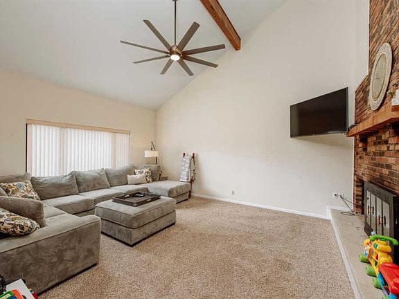 3rd image of 1780 Sunny Acres Dr