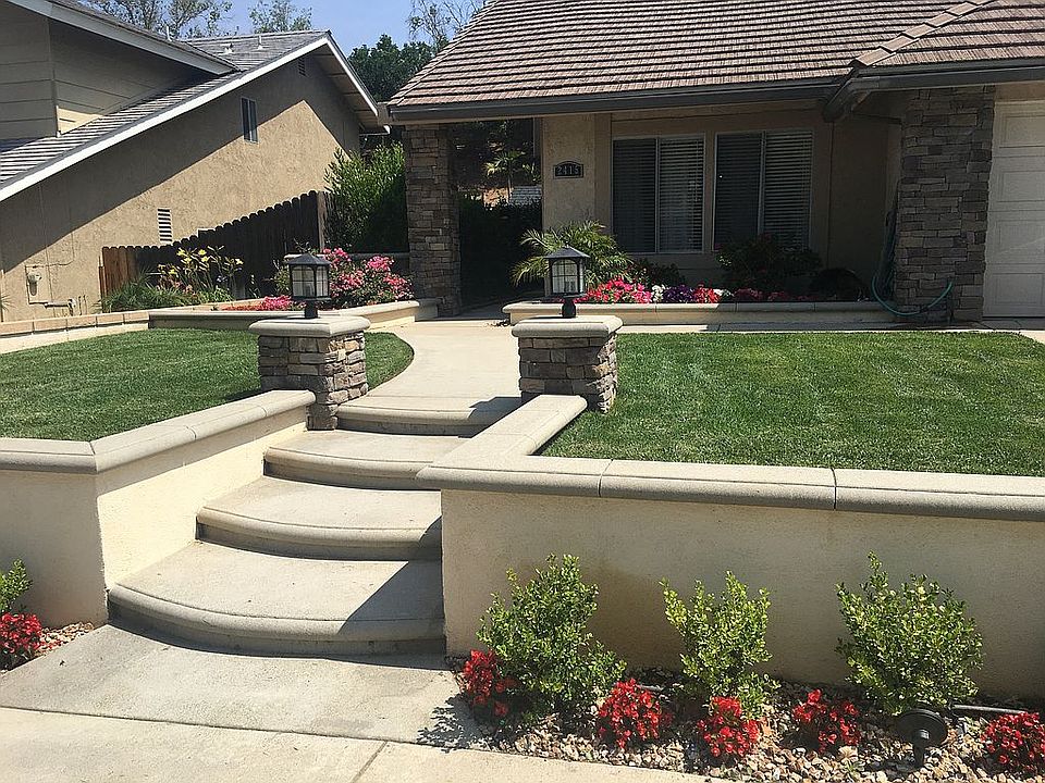 2nd image of 2415 Stony Ln