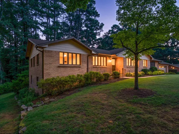 1912 Deo Dara Dr, Birmingham, AL 35226