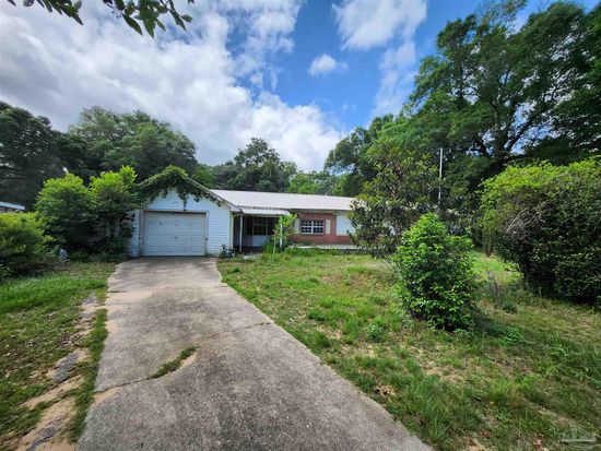 7717 Pontiac Dr, Pensacola, FL 32506