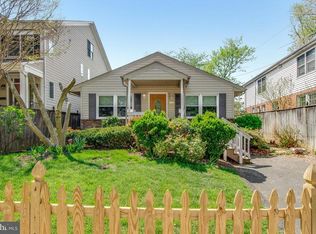 4520 Chestnut St, Bethesda, MD 20814