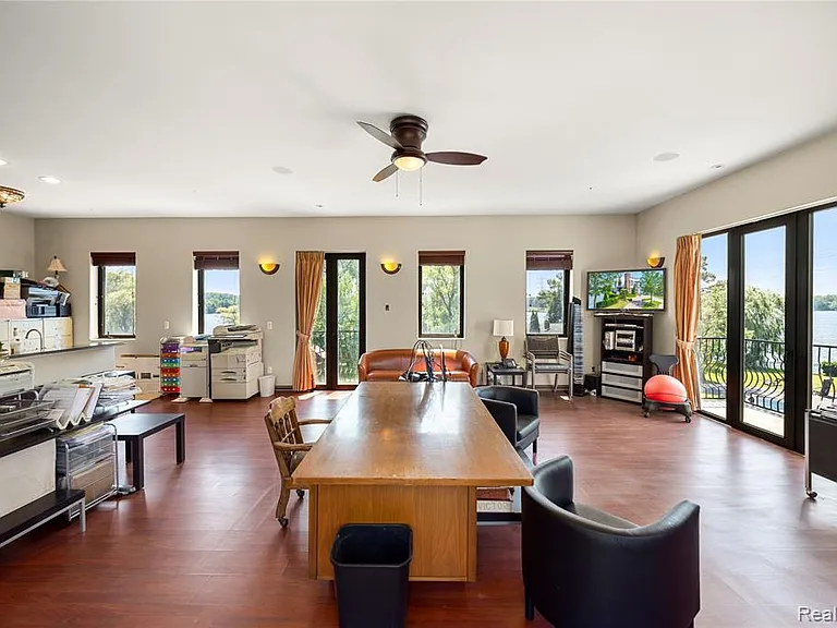 42183 Kouza Ct — Photo 33