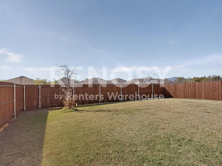 8517 Centerboard Ln — Photo 7