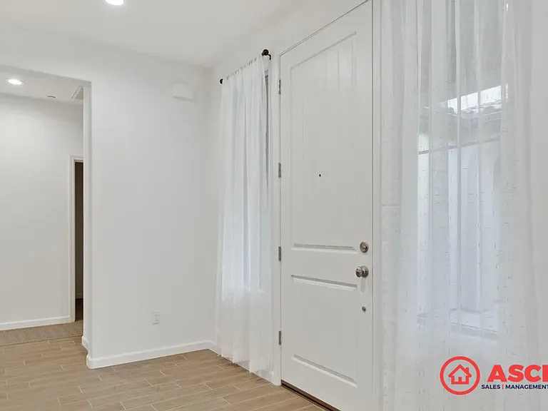 14202 Barbon Beck Ave — Photo 2
