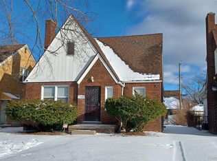 17330 Strathmoor St, Detroit, MI 48235