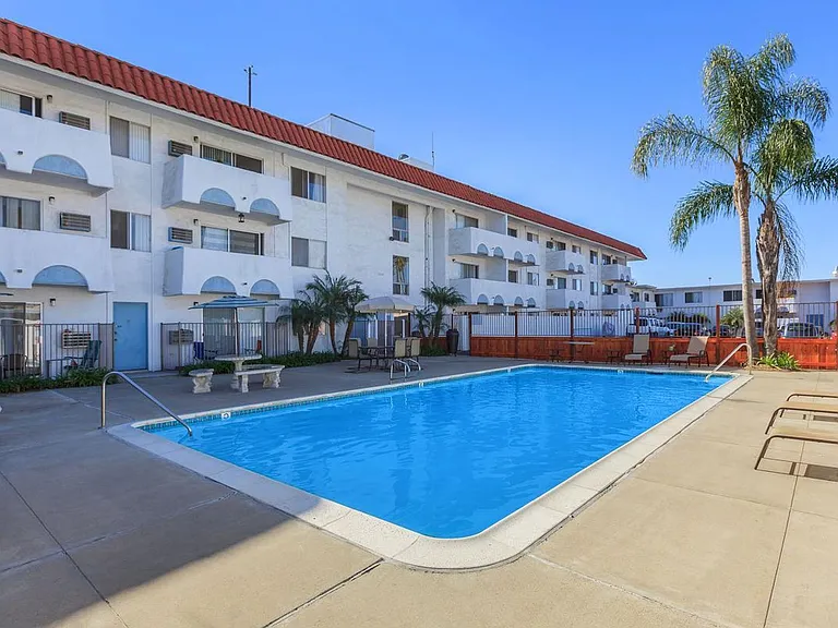 Villa Mesa Apartments — Photo 6