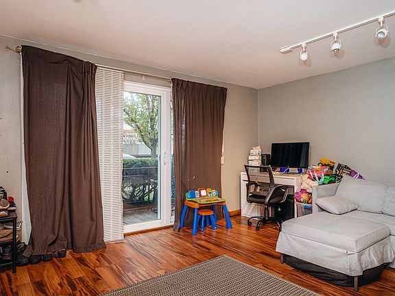 3rd image of 5717 S Kenton Ave #1A