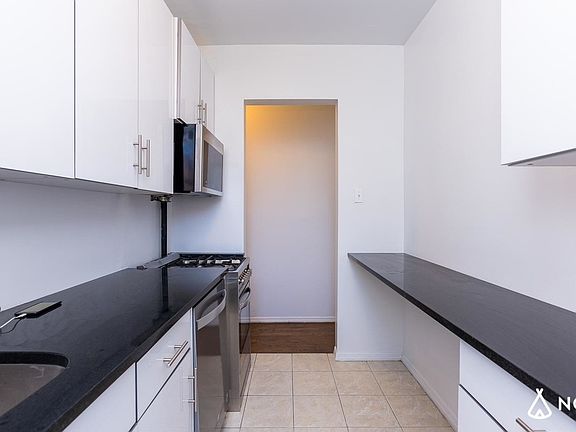 2nd image of 723 Saint Nicholas Ave APT 44