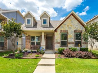 1028 Holly Anne Ln, Aubrey, TX 76227