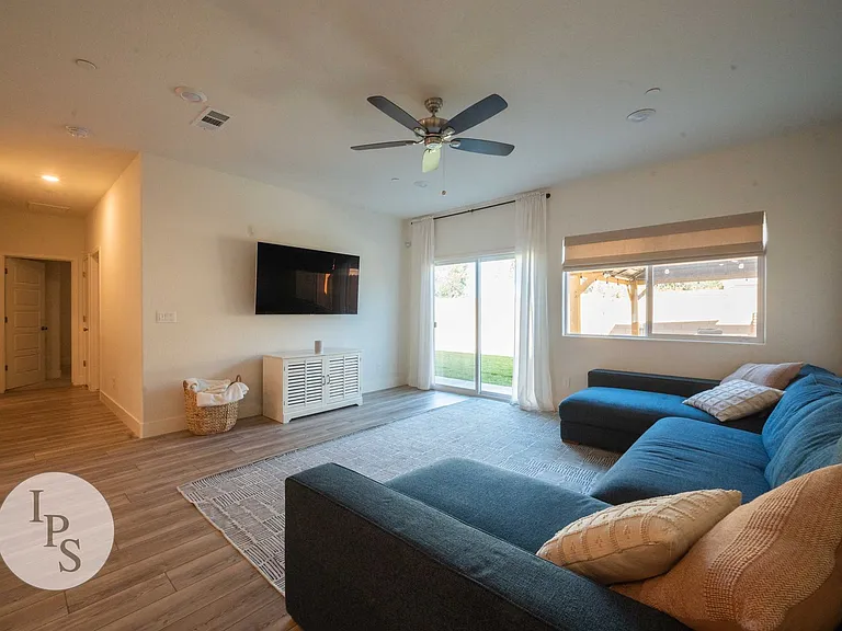 615 Wishon Ave W — Photo 16