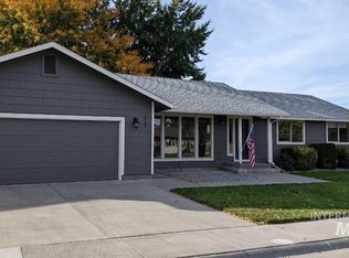 1455 Centennial Dr, Mountain Home, ID 83647