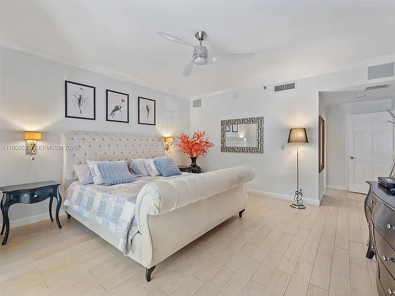 19116 Fisher Island Dr #19116 — Photo 14