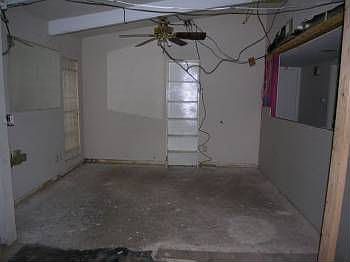 4th image of 4102 Sherwood Ln APT 14