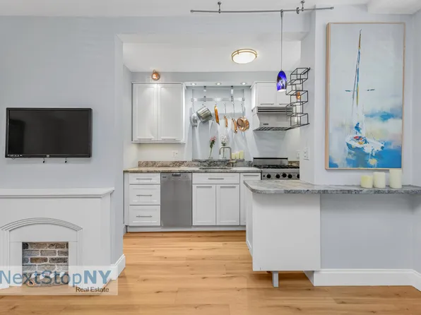 520 East 76th Street image 4 of 9