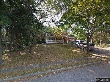 1st image of 8 Keats Dr