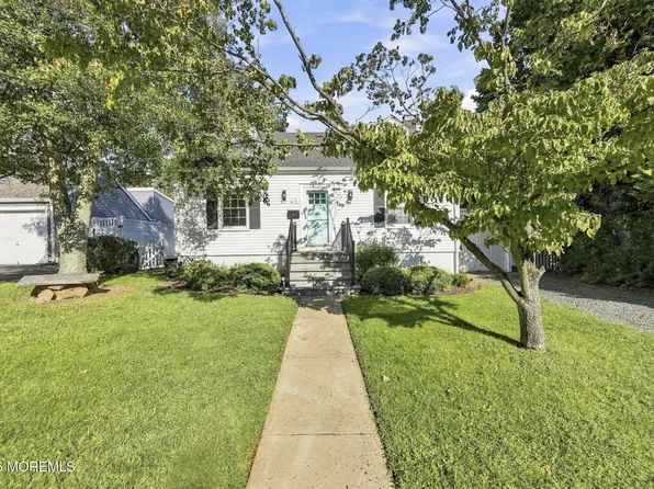 43 Salem Ln, Little Silver, NJ 07739