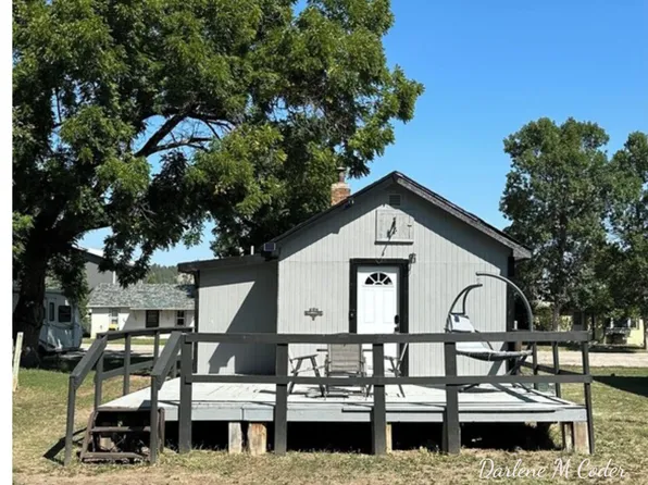 132 Cole St, Hulett, WY 82720