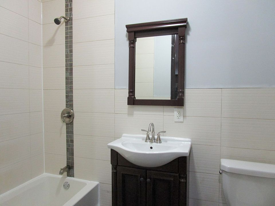 2nd image of 97 Eldert St APT 2