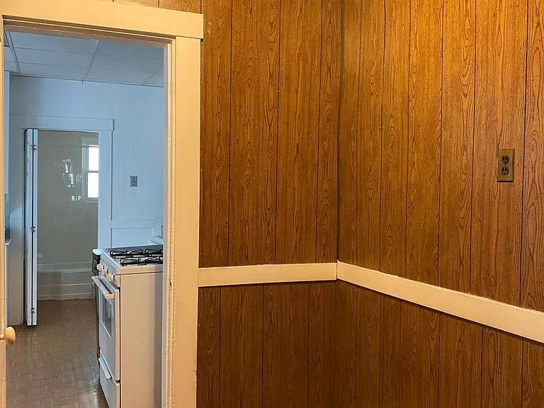 412 Putnam Ave #1 — Photo 6
