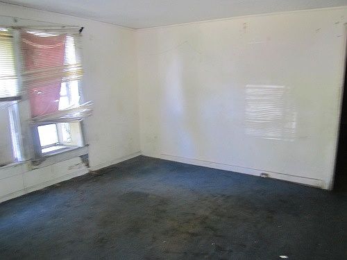 1st image of 815 N 1st St