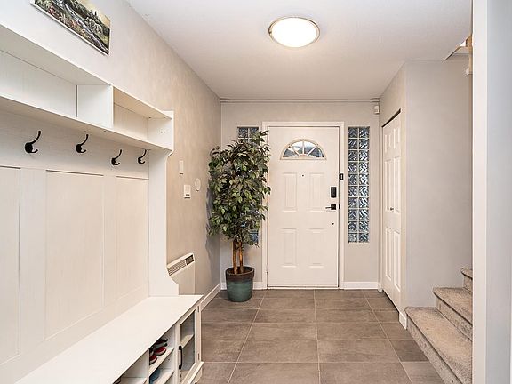 5th image of 5501 Ladner Trunk Rd #3