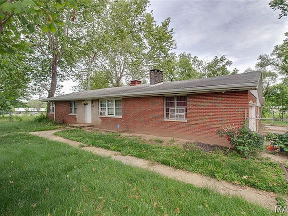 5th image of 427 Ruth Ave