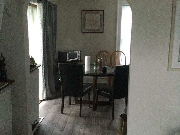3rd image of 4017 Upton Ave S #2