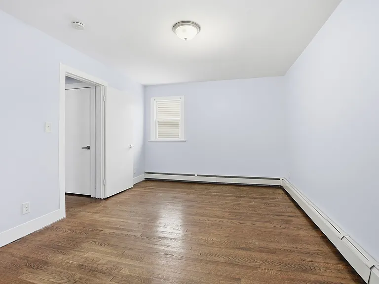 83 Sheridan St #2 — Photo 6