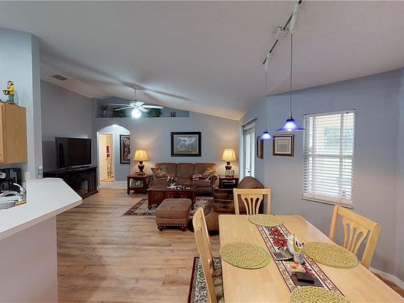 5th image of 705 Cockatoo Ct