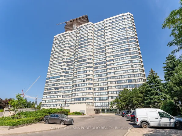 400 Webb Dr, Mississauga, ON